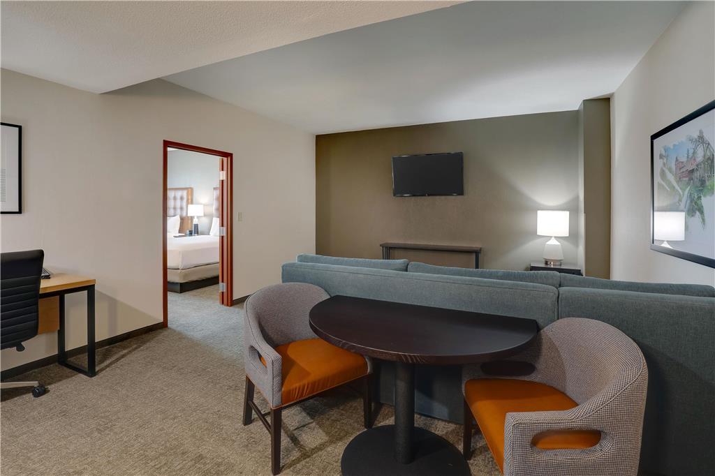Hotel Drury & North Dayton