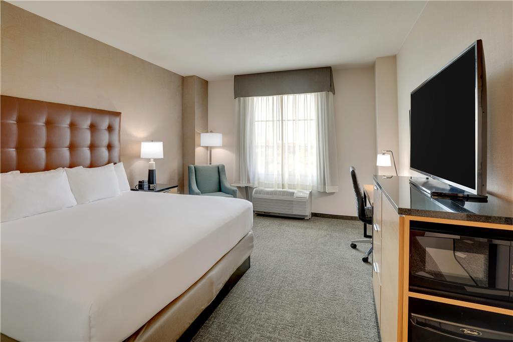 Hotel Drury & North Dayton